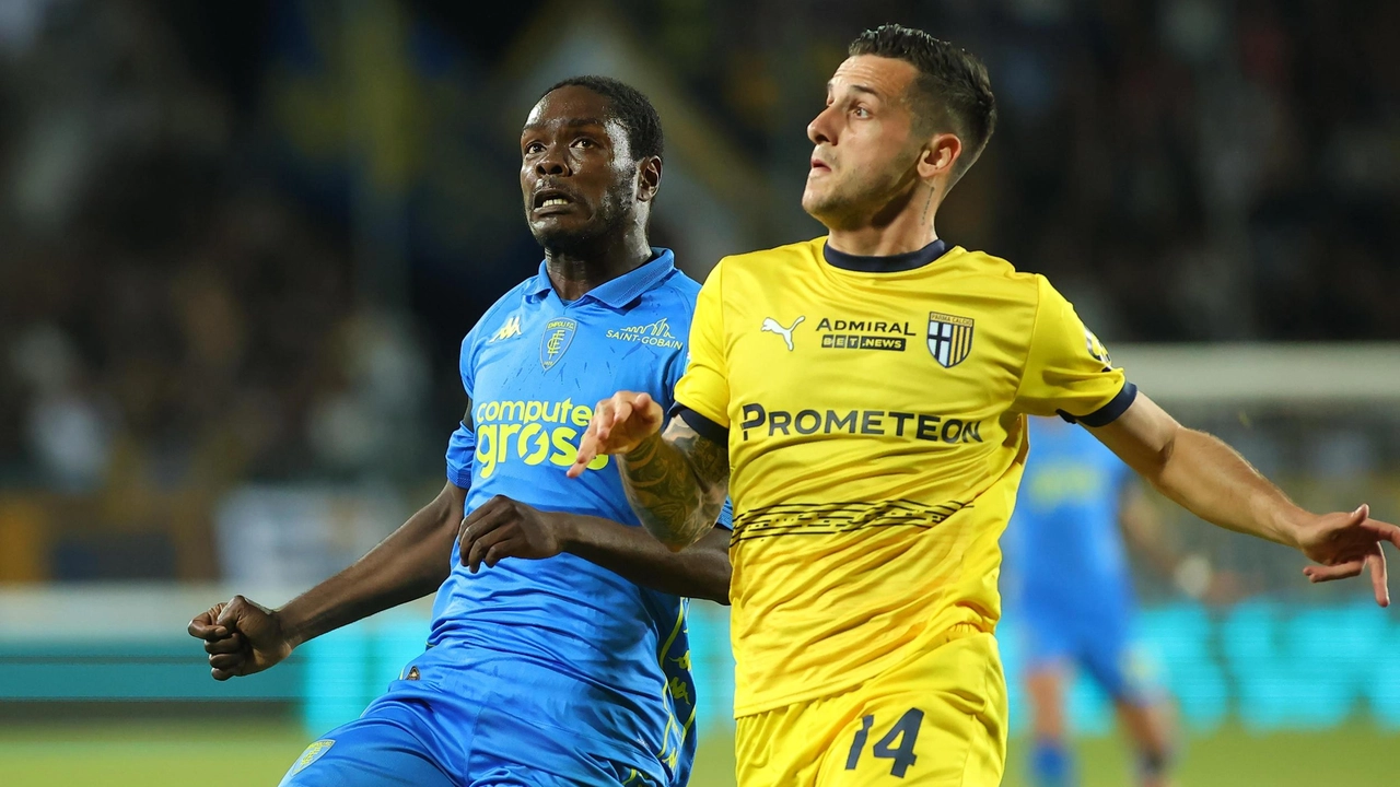 Emmanuel Gyasi in azione contro il Parma nell’ultimo campionato. Foto di Tommaso Gasperini / Fotocronache Germogli Emmanuel Gyasi in azione contro il Parma nell’ultimo campionato. Foto di Tommaso Gasperini / Fotocronache Germogli