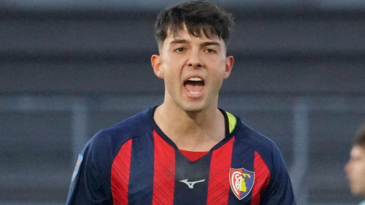 L’attaccante del Montevarchi Edoardo Priore, 22 anni, ha segnato due gol L’attaccante del Montevarchi Edoardo Priore, 22 anni, ha segnato due gol