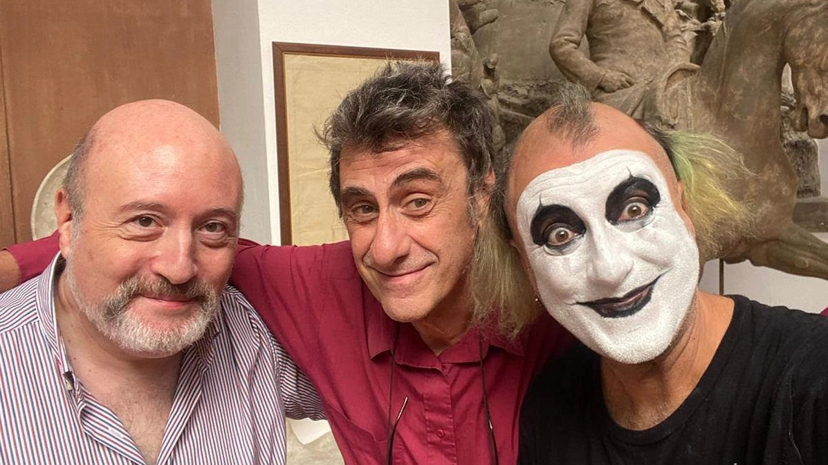 Lo spettacolo "Un pomeriggio, Adamo" al Teatro degli Industri di Grosseto venerdì alle 21, propone un racconto musicale tratto da testi di Italo Calvino e musiche di Francesco Iannitti Piromallo. Un evento emozionante che celebra l'amore per la natura e la vita, con la partecipazione di artisti e musicisti di talento. Lo spettacolo "Un pomeriggio, Adamo" al Teatro degli Industri di Grosseto venerdì alle 21, propone un racconto musicale tratto da testi di Italo Calvino e musiche di Francesco Iannitti Piromallo. Un evento emozionante che celebra l'amore per la natura e la vita, con la partecipazione di artisti e musicisti di talento.