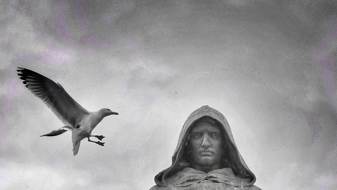 La statua di Giordano Bruno a Roma La statua di Giordano Bruno a Roma