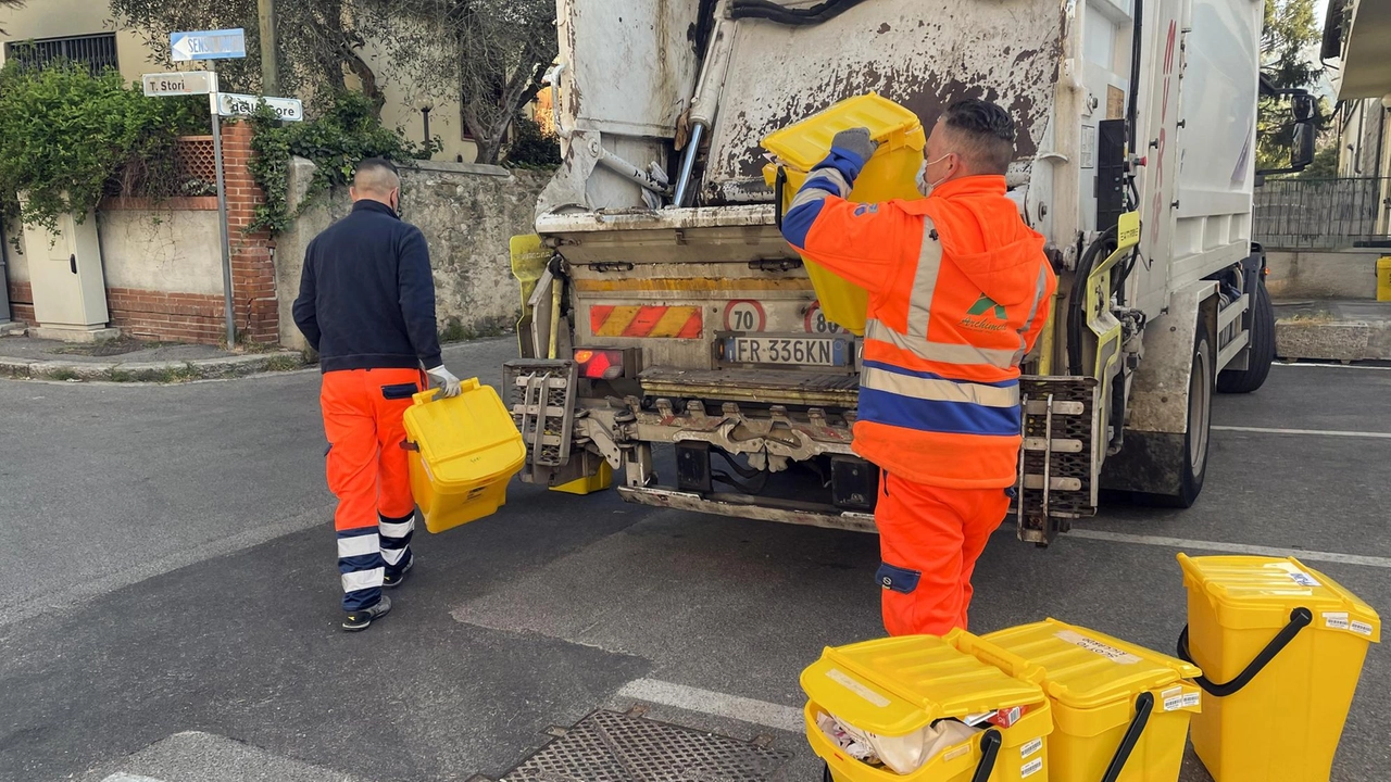 La raccolta porta a porta dei rifiuti. Il prossimo incontro organizzato dal Comune di Carmignano per illustrare il meccanismo della Taric sarà sabato mattina a Bacchereto La raccolta porta a porta dei rifiuti. Il prossimo incontro organizzato dal Comune di Carmignano per illustrare il meccanismo della Taric sarà sabato mattina a Bacchereto