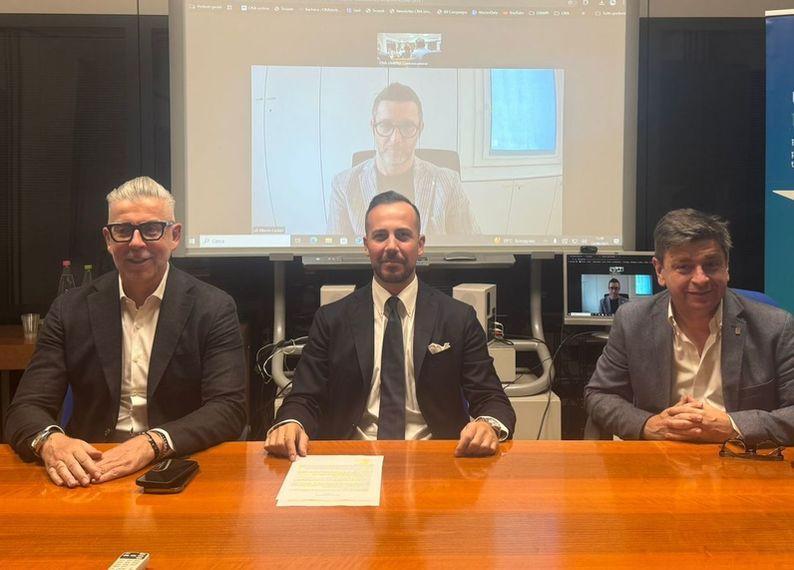 https://www.lanazione.it/image-service/view/acePublic/alias/contentid/ZDU4N2U0ZjctM2YxNi00/0/lumbria-che-produce-le-piccole-imprese-sono-state-protagoniste-di-crescita-e-sviluppo.jpeg