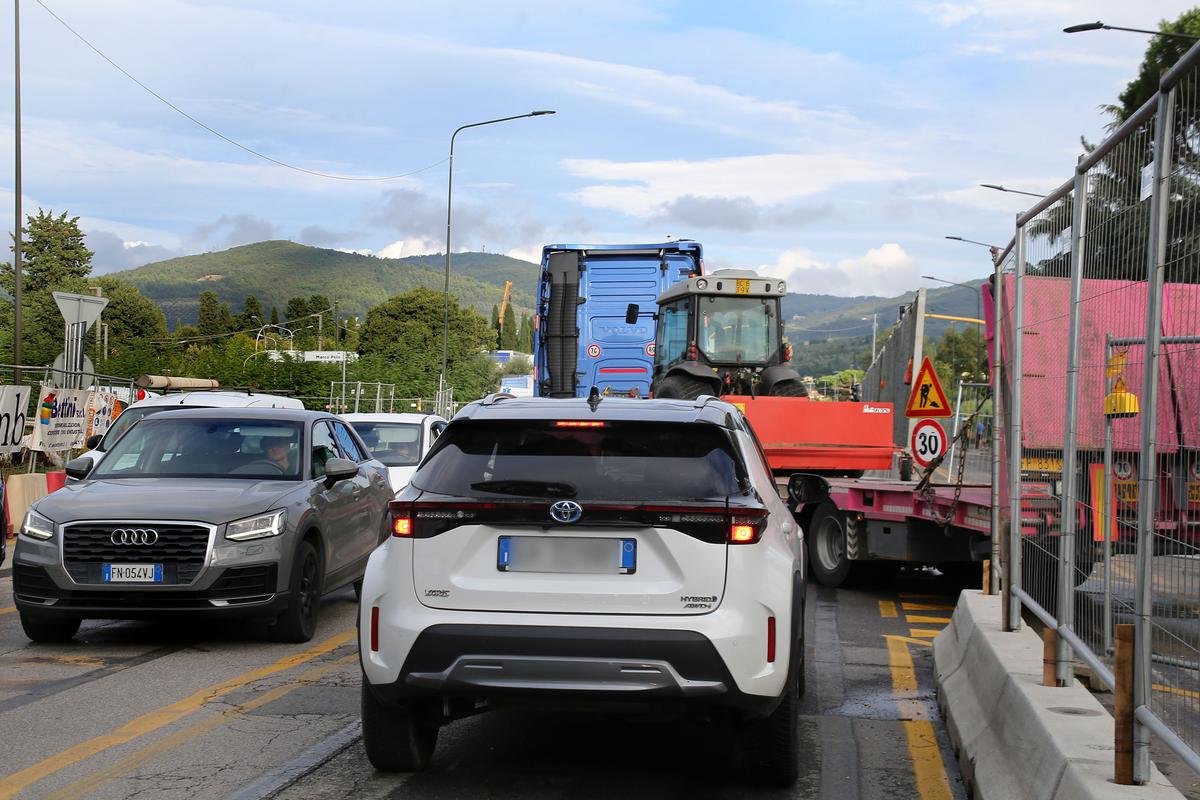firenze stress test per la viabilit224 traffico infernale per il ritorno a scuola