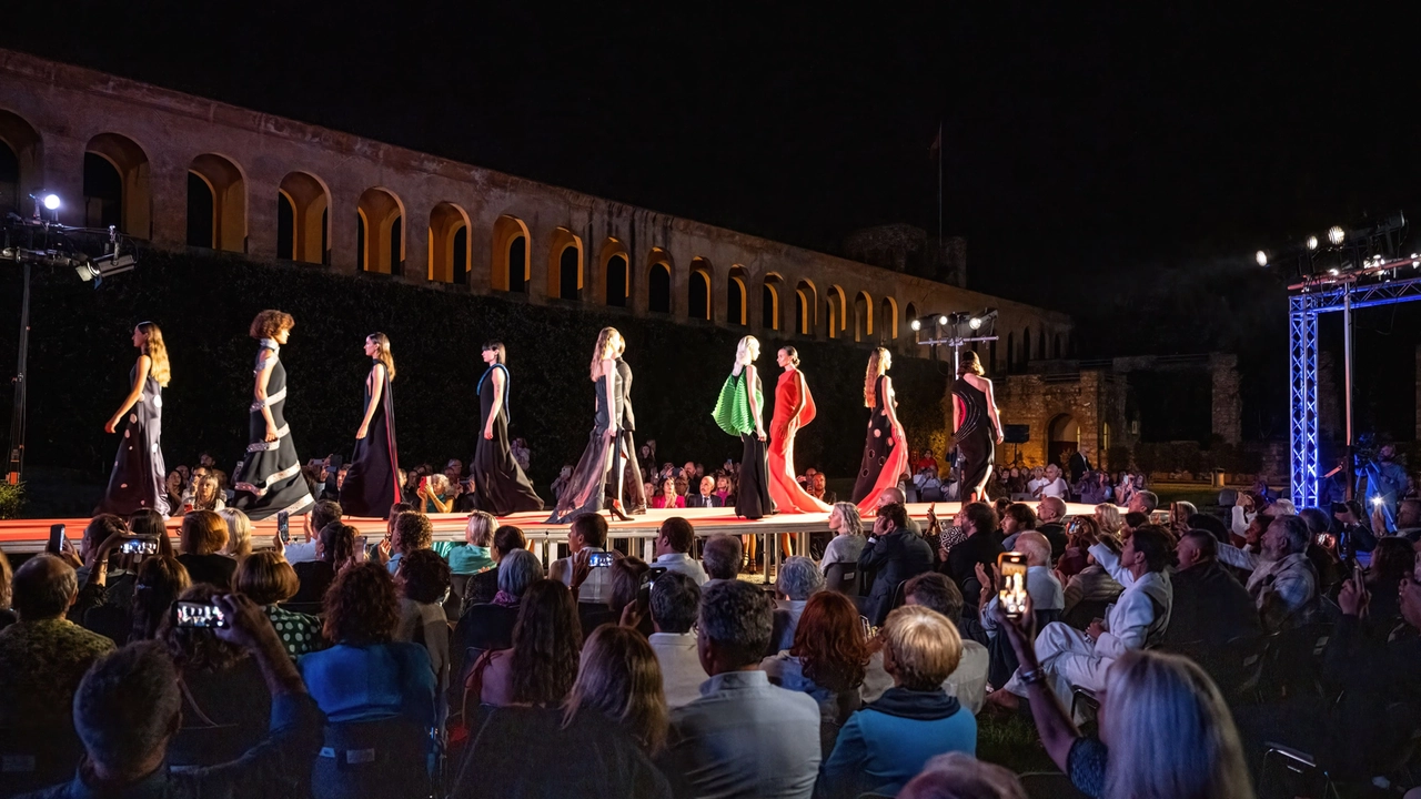 "Stelle in Giardino", l'alta moda illumina lo Scotto