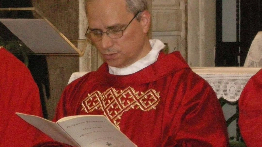 Da semplice monsignore fu chiamato a presiedere il 25º anniversario della consacrazione religiosa di una suora. Pochi mesi dopo fu inviato a Chicago con l’incarico di vicario provinciale. Da semplice monsignore fu chiamato a presiedere il 25º anniversario della consacrazione religiosa di una suora. Pochi mesi dopo fu inviato a Chicago con l’incarico di vicario provinciale.