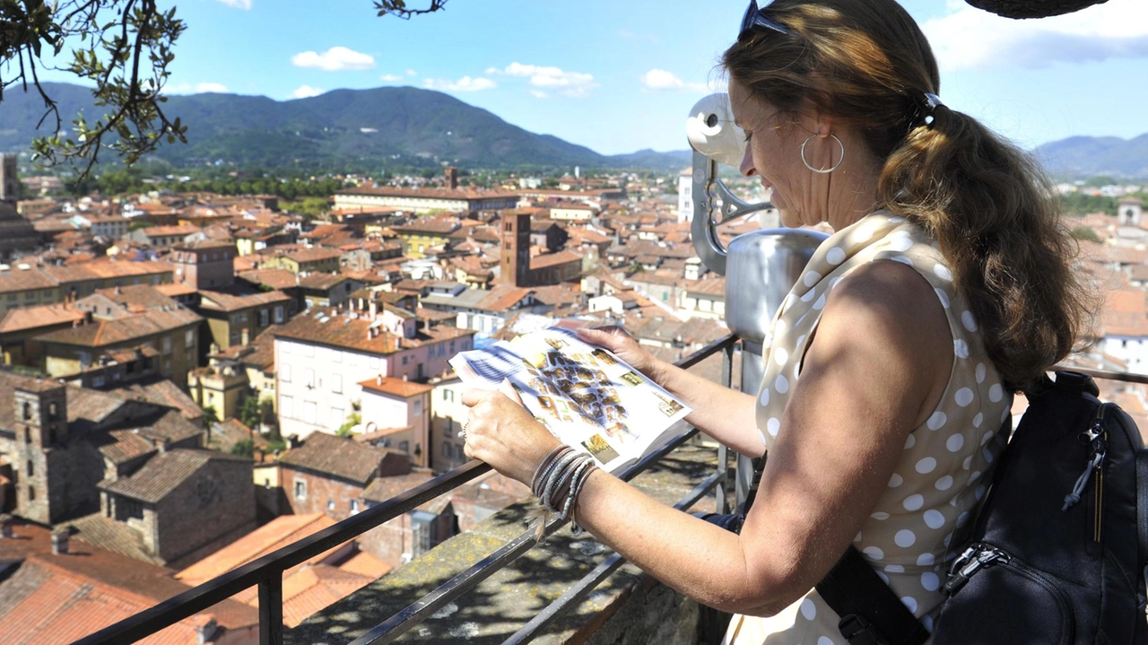 La stagione turistica si avvicina e con essa le opportunità di lavoro nelle strutture ricettive della costa toscana. Per chi... La stagione turistica si avvicina e con essa le opportunità di lavoro nelle strutture ricettive della costa toscana. Per chi...