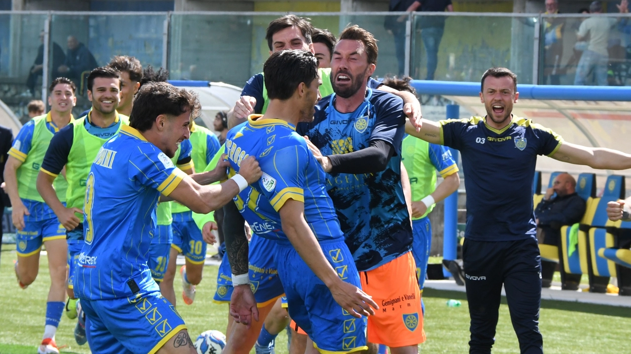 Carrarese-Sampdoria 1-0, Torregrossa firma la festa azzurra
