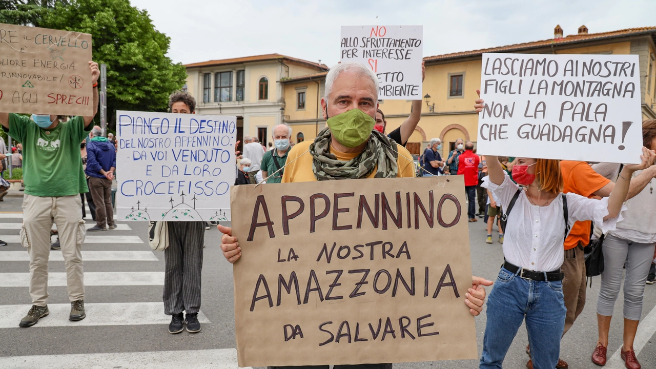 GERMOGLI PH: 29 MAGGIO 2021 VICCHIO DEL MUGELLO MANIFESTAZIONE CON L' EOLICO NEL MUGELLO