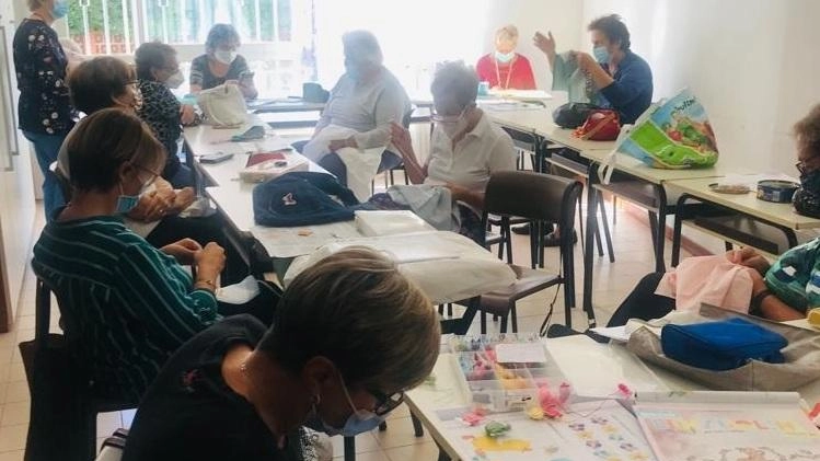 Mostra mercato di ricamo della Cadic a Monte Argentario: un'occasione per acquistare regali di Natale unici e sostenere la Caritas parrocchiale. Mostra mercato di ricamo della Cadic a Monte Argentario: un'occasione per acquistare regali di Natale unici e sostenere la Caritas parrocchiale.