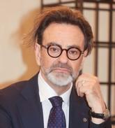 https://www.lanazione.it/image-service/view/acePublic/alias/contentid/ZDY1NzY1MDItYjQ2MS00/0/piante-e-fiori-in-condominio-coltivare-il-pollice-verde-senza-liti-ne-contenziosi.jpeg