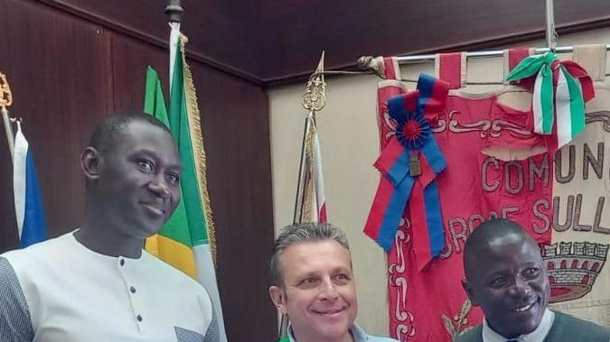 Visita dell’ambasciatore del Senegal: "Una bella occasione di confronto" Visita dell’ambasciatore del Senegal: "Una bella occasione di confronto"