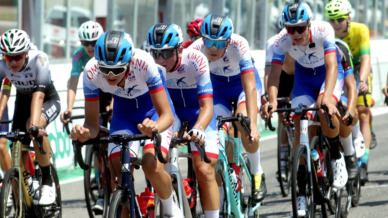 Giro della Valdigreve: trionfo di Tommaso Roggi e Iperfinish domina la gara