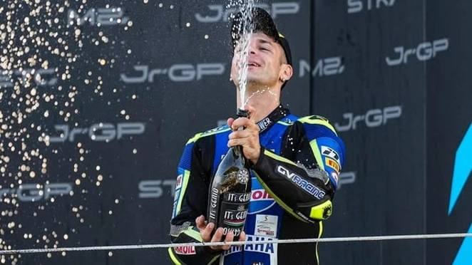 Lorenzo Dalla Porta sul podio ad Estoril Lorenzo Dalla Porta sul podio ad Estoril