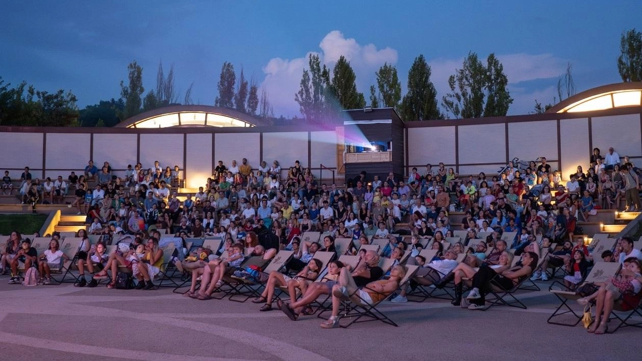 Proiezioni, incontri culturali, musica e spettacoli live fino al 3 agosto Proiezioni, incontri culturali, musica e spettacoli live fino al 3 agosto