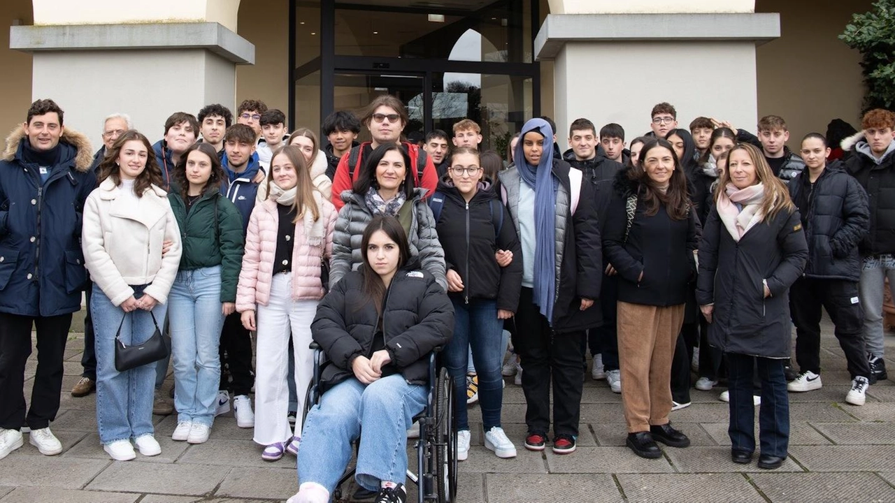 I ragazzi del ’Giotto Ulivi’ che hanno preso parte al progetto d’innovazione d’impresa I ragazzi del ’Giotto Ulivi’ che hanno preso parte al progetto d’innovazione d’impresa