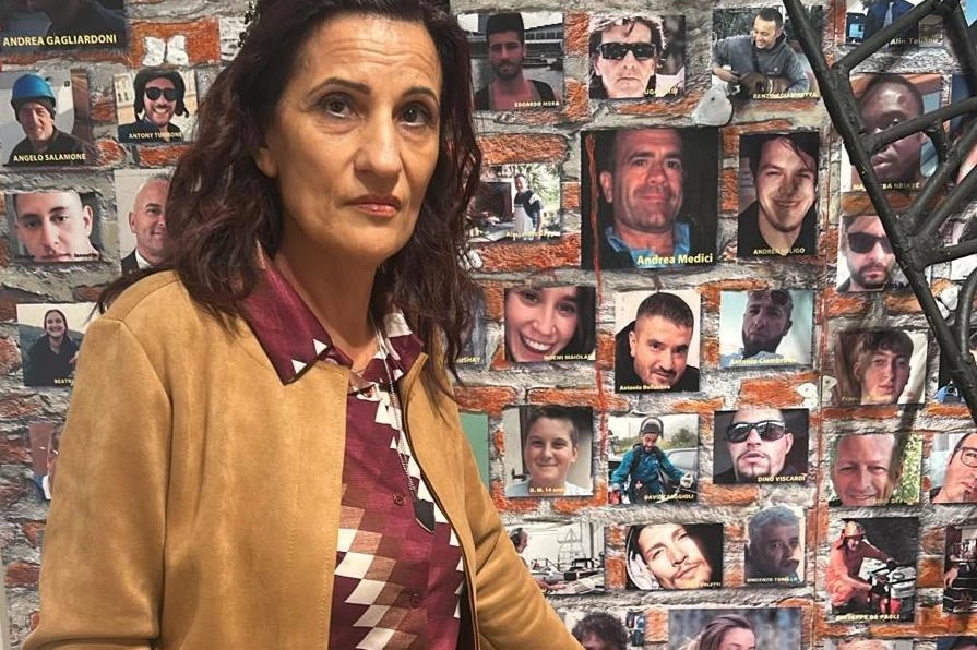 Luana come una farfalla . Le tragedie dei lavoratori diventano un’opera d’arte