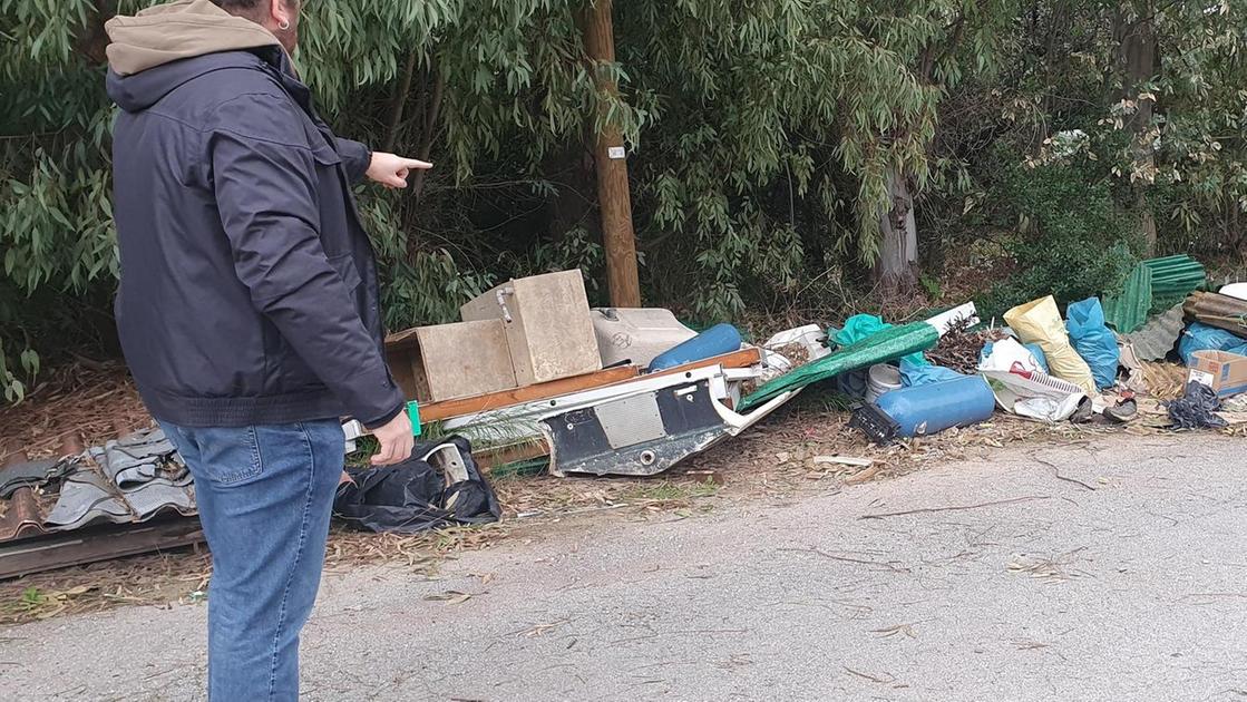 Lotta all’abbandono dei rifiuti. Nuove fototrappole ’killer’ Lotta all’abbandono dei rifiuti. Nuove fototrappole ’killer’