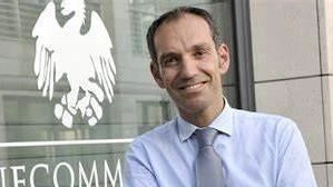 Federico Pieragnoli, direttore di Confcommercio Pisa e provincia parla della «ricetta» per la longevità delle imprese Federico Pieragnoli, direttore di Confcommercio Pisa e provincia parla della «ricetta» per la longevità delle imprese