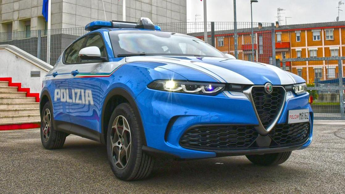 Forte dei Marmi, atti osceni davanti a due minorenni. Preso e denunciato Forte dei Marmi, atti osceni davanti a due minorenni. Preso e denunciato
