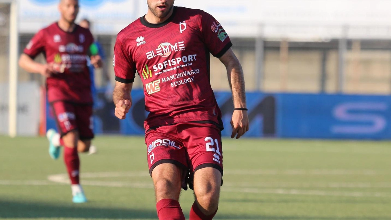 Pontedera, Perretta: "Punto prezioso contro la Spal per i play off"
