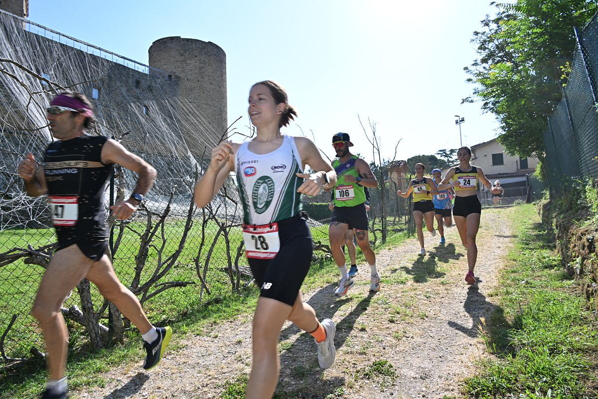 tra le mura di staggia le foto del trofeo podistico
