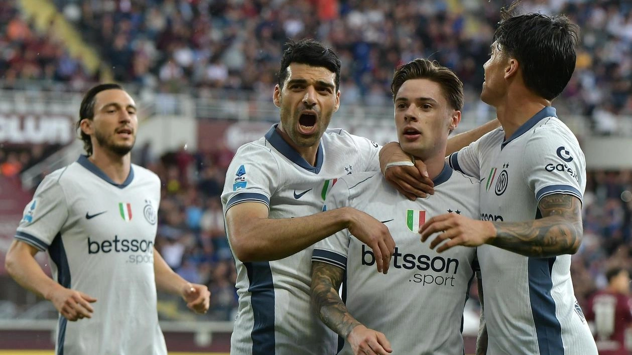 Inzaghi e l'arte del turnover: Zalewski brilla nella vittoria dell'Inter a Torino
