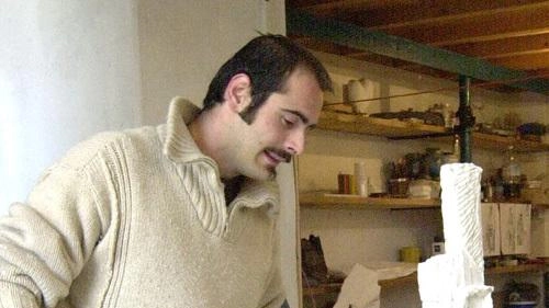 Filippo Tincolini ha realizzato. una statuta in memoria di Leonardo da Vinci che sarà installata nella città toscana nel 2026. «. Sarà. un Leonardo simbolo d’infinito con la sua mente poliedrica capace di ispirare ancora oggi» Filippo Tincolini ha realizzato. una statuta in memoria di Leonardo da Vinci che sarà installata nella città toscana nel 2026. «. Sarà. un Leonardo simbolo d’infinito con la sua mente poliedrica capace di ispirare ancora oggi»
