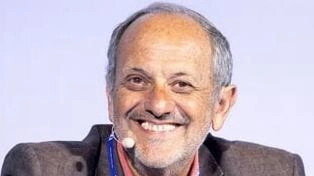 Il ricercatore lega il suo nome al "bosone". A ruota arriveranno anche Pievani e Mancuso. Il ricercatore lega il suo nome al "bosone". A ruota arriveranno anche Pievani e Mancuso.
