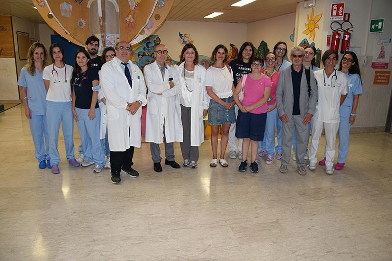 il regalo di battesimo si trasforma in una donazione per la pediatria di siena