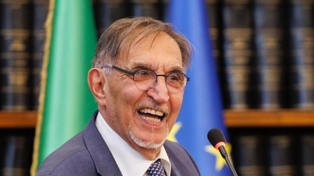 Ignazio La Russa. presidente del Senato conclude domenica alle 21 la tre giorni di incontri e dibattiti alla Festa dei Patrioti Ignazio La Russa. presidente del Senato conclude domenica alle 21 la tre giorni di incontri e dibattiti alla Festa dei Patrioti