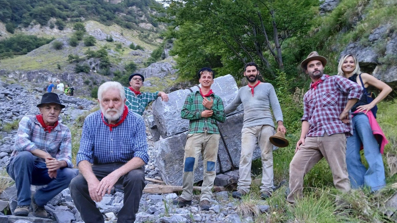 Oltre 800 persone hanno sostenuto domenica la discesa grazie a Vivi Resceto. Fialdini: "Un lavoro a mani nude per portare a termine un’impresa collettiva".
