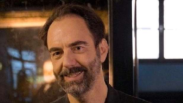 Nerì Marcorè torna a Montecatini Terme nel ruolo dell’investigatore Holmes Nerì Marcorè torna a Montecatini Terme nel ruolo dell’investigatore Holmes