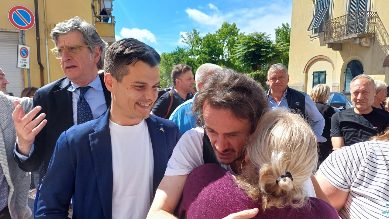 Ballottaggio a Ponsacco, il ribaltone di Gasperini. Recupera il 10% e stravince