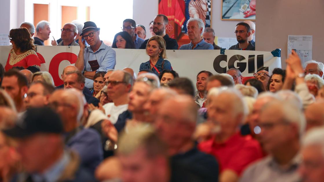 Referendum su lavoro e cittadinanza, Landini a Empoli: “Un voto per i diritti” Referendum su lavoro e cittadinanza, Landini a Empoli: “Un voto per i diritti”