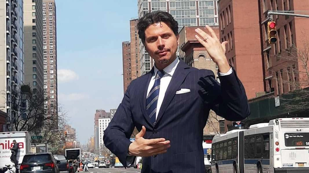 Giuliano Scarpati, ballerino, insegnante e autore del libro “Noi siamo tango“ Giuliano Scarpati, ballerino, insegnante e autore del libro “Noi siamo tango“