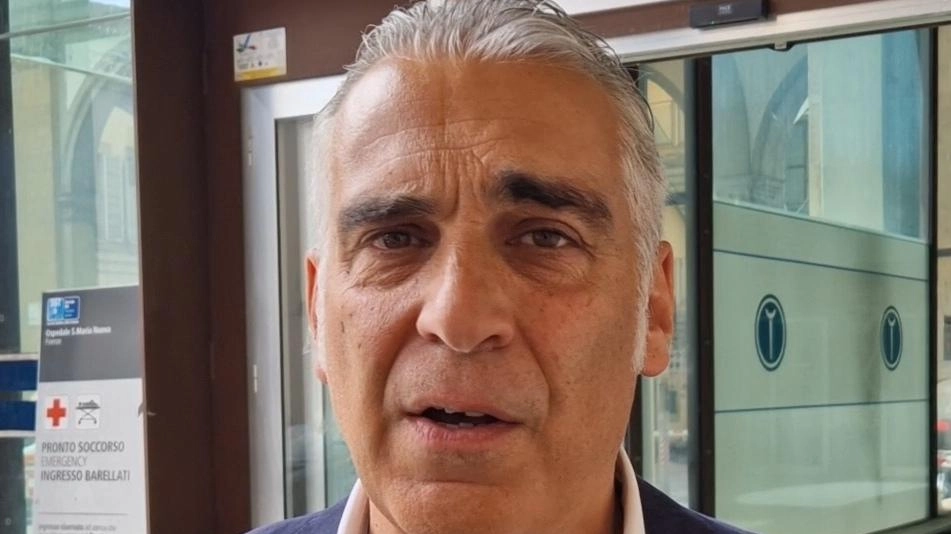 PISA "Ogni mattina un esponente del Pd si alza per accusare il Governo Meloni di tagli alla sanità. Poi, nel pomeriggio,... PISA "Ogni mattina un esponente del Pd si alza per accusare il Governo Meloni di tagli alla sanità. Poi, nel pomeriggio,...