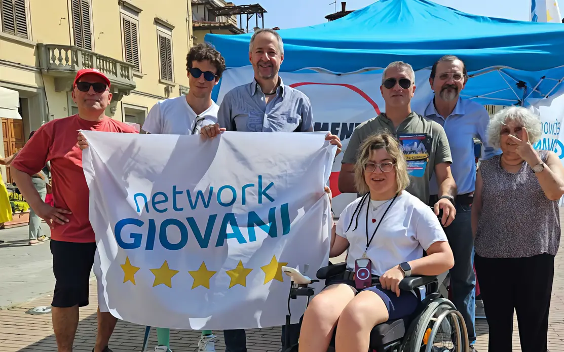 "Diciamo stop alle armi". I giovani 5 Stelle in piazza