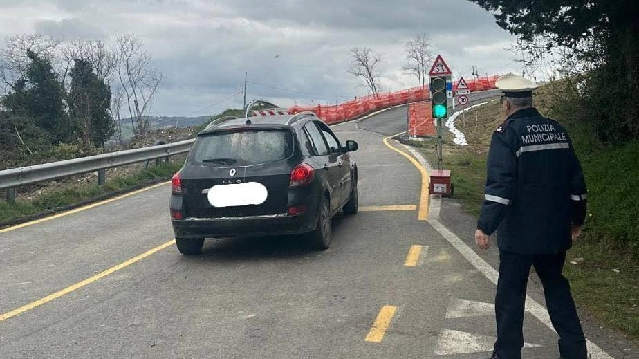 Domani a Roma, nella sede del ministero delle Infrastrutture, Anas presenterà ufficialmente il progetto tanto atteso per il nuovo by-pass definitivo della Ss 68, un’opera che segna una vera svolta per la viabilità tra Colle e Volterra Domani a Roma, nella sede del ministero delle Infrastrutture, Anas presenterà ufficialmente il progetto tanto atteso per il nuovo by-pass definitivo della Ss 68, un’opera che segna una vera svolta per la viabilità tra Colle e Volterra