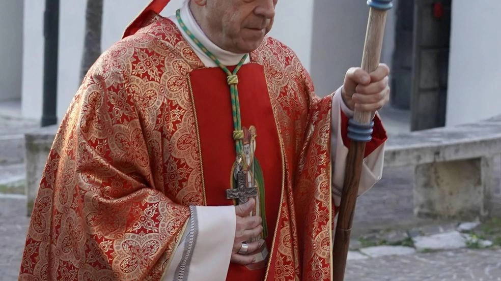 La Diocesi di Amelia celebra la festa dell’Assunta nelle due Cattedrali di Terni e Amelia e nelle sette parrocchie dedicate alla Vergine. Le celebrazioni includono un solenne pontificale presieduto dal vescovo Soddu e una suggestiva Processione con benedizioni alla città e ai malati. La Diocesi di Amelia celebra la festa dell’Assunta nelle due Cattedrali di Terni e Amelia e nelle sette parrocchie dedicate alla Vergine. Le celebrazioni includono un solenne pontificale presieduto dal vescovo Soddu e una suggestiva Processione con benedizioni alla città e ai malati.
