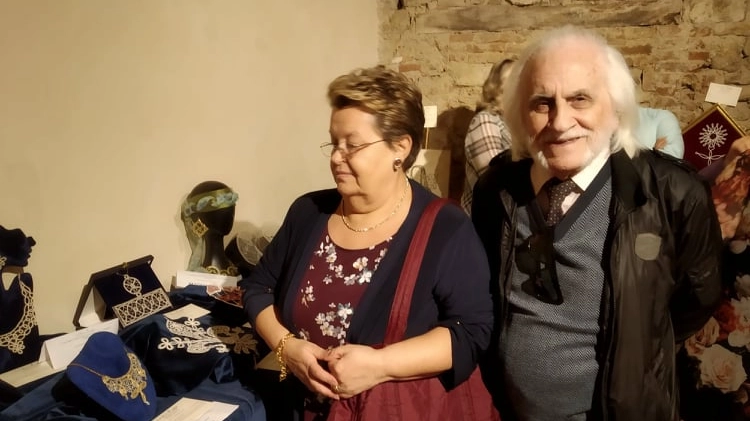 Paolo Piovaticci, assieme alla moglie Maria, è stato l’anima della biennale del Merletto oltre a eventi sia nazionali che internazionali Paolo Piovaticci, assieme alla moglie Maria, è stato l’anima della biennale del Merletto oltre a eventi sia nazionali che internazionali