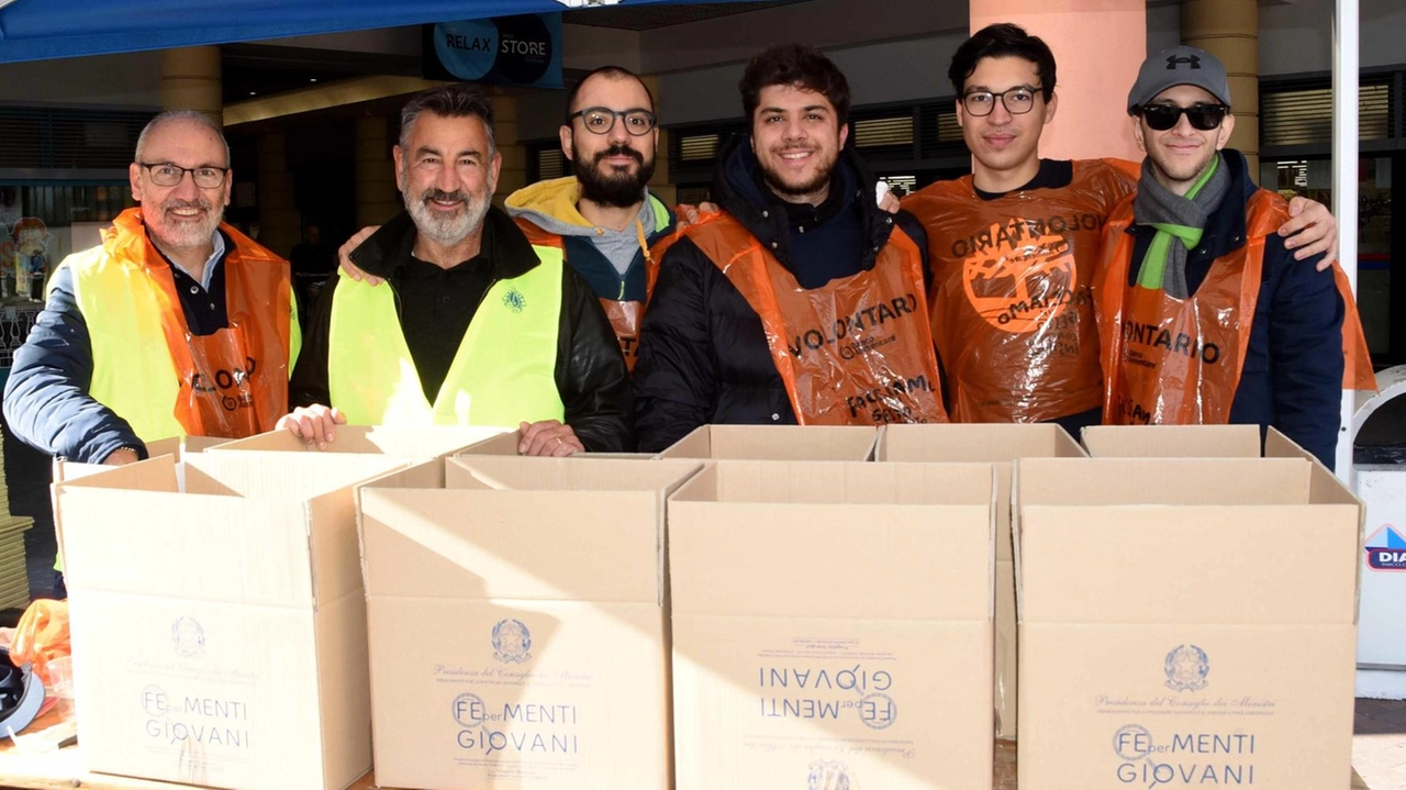 Torna domani, sotto l’Alto Patronato del Presidente della Repubblica, l’appuntamento con la Giornata Nazionale della Colletta Alimentare, l’iniziativa promossa dalla... Torna domani, sotto l’Alto Patronato del Presidente della Repubblica, l’appuntamento con la Giornata Nazionale della Colletta Alimentare, l’iniziativa promossa dalla...