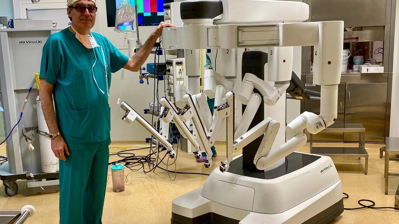 A Arezzo, primo intervento di pancreasectomia totalmente robotica al San Donato. Tecnica mini invasiva riduce dolore post operatorio e giorni di degenza. Chirurgia robotica in crescita post-pandemia. A Arezzo, primo intervento di pancreasectomia totalmente robotica al San Donato. Tecnica mini invasiva riduce dolore post operatorio e giorni di degenza. Chirurgia robotica in crescita post-pandemia.