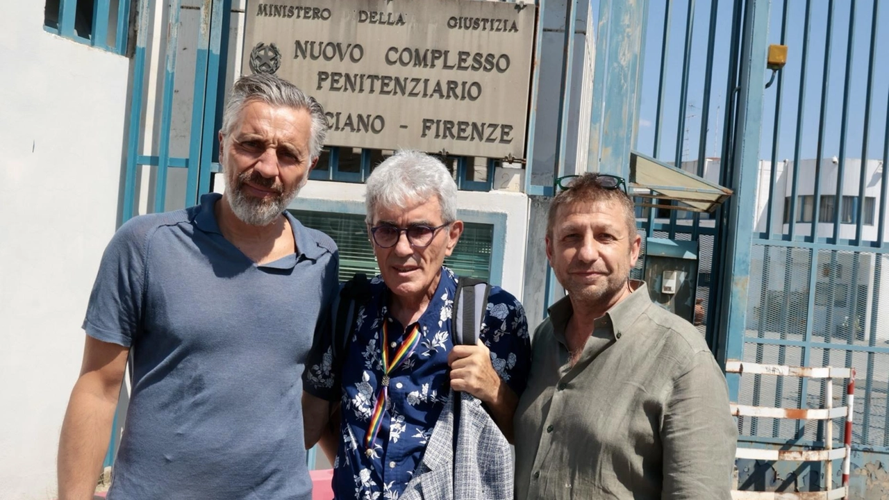 La visita di Luca Maggiora, Unione camere penali e di Nicola Paulesu. Nei reparti ancora problemi di caldo, invivibilità e tante carenze. La visita di Luca Maggiora, Unione camere penali e di Nicola Paulesu. Nei reparti ancora problemi di caldo, invivibilità e tante carenze.