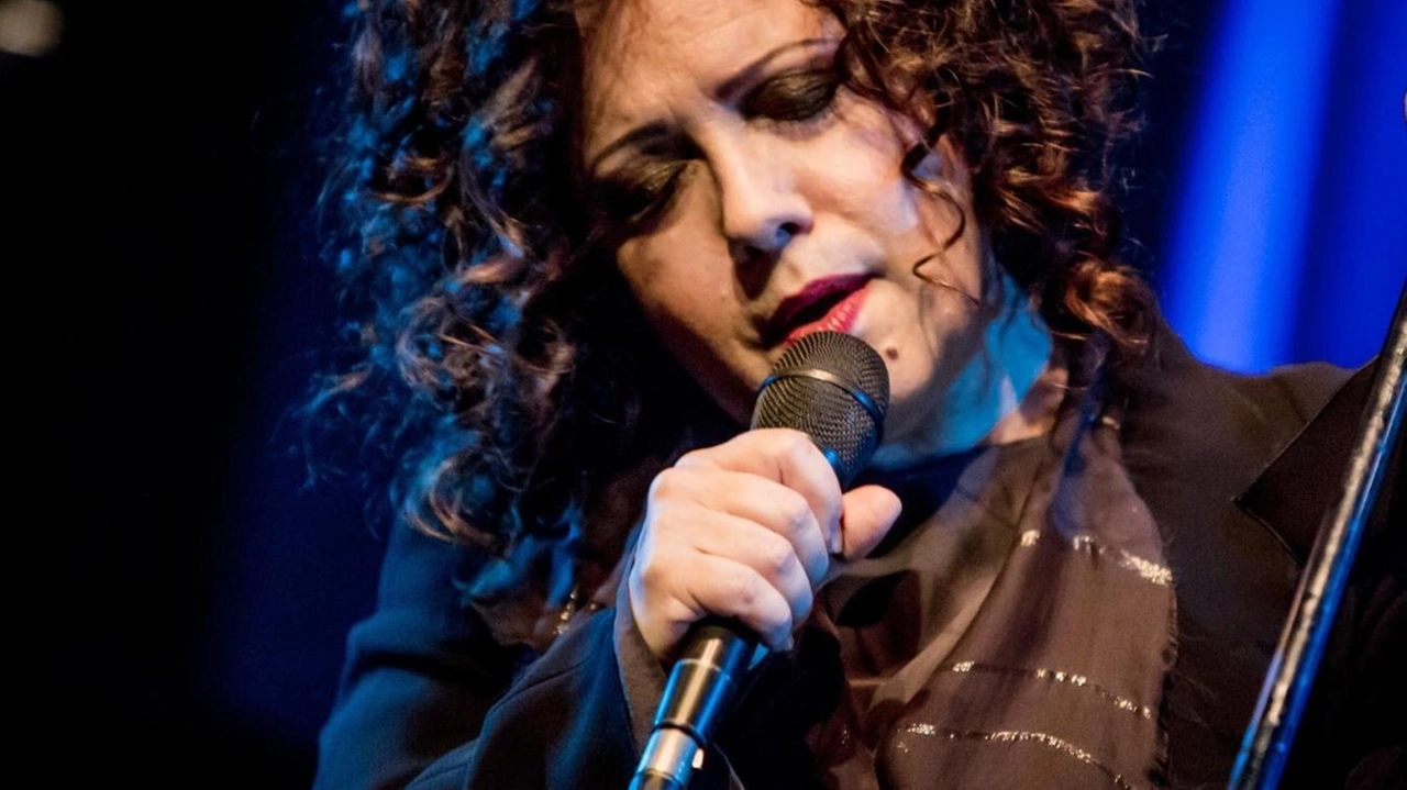 La solista, ex Matia Bazar, si esibirà martedì sera in Piazza XXIX Maggio con il “Concerto Versatile“ La solista, ex Matia Bazar, si esibirà martedì sera in Piazza XXIX Maggio con il “Concerto Versatile“