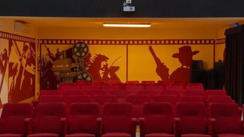 Le nuove poltroncine che accolgono gli spettatori nel rinnovato Cinema Carpine di Magione che, dopo la riapertura, propone spettacoli dalle 18.30 Le nuove poltroncine che accolgono gli spettatori nel rinnovato Cinema Carpine di Magione che, dopo la riapertura, propone spettacoli dalle 18.30