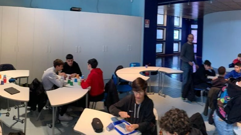 Dopo i lavori di ristrutturazione e ammodernamento, lunedì verrà inaugurato il Planetario Danti dell’Istituto Volta. Nella scuola funziona anche ... Dopo i lavori di ristrutturazione e ammodernamento, lunedì verrà inaugurato il Planetario Danti dell’Istituto Volta. Nella scuola funziona anche ...