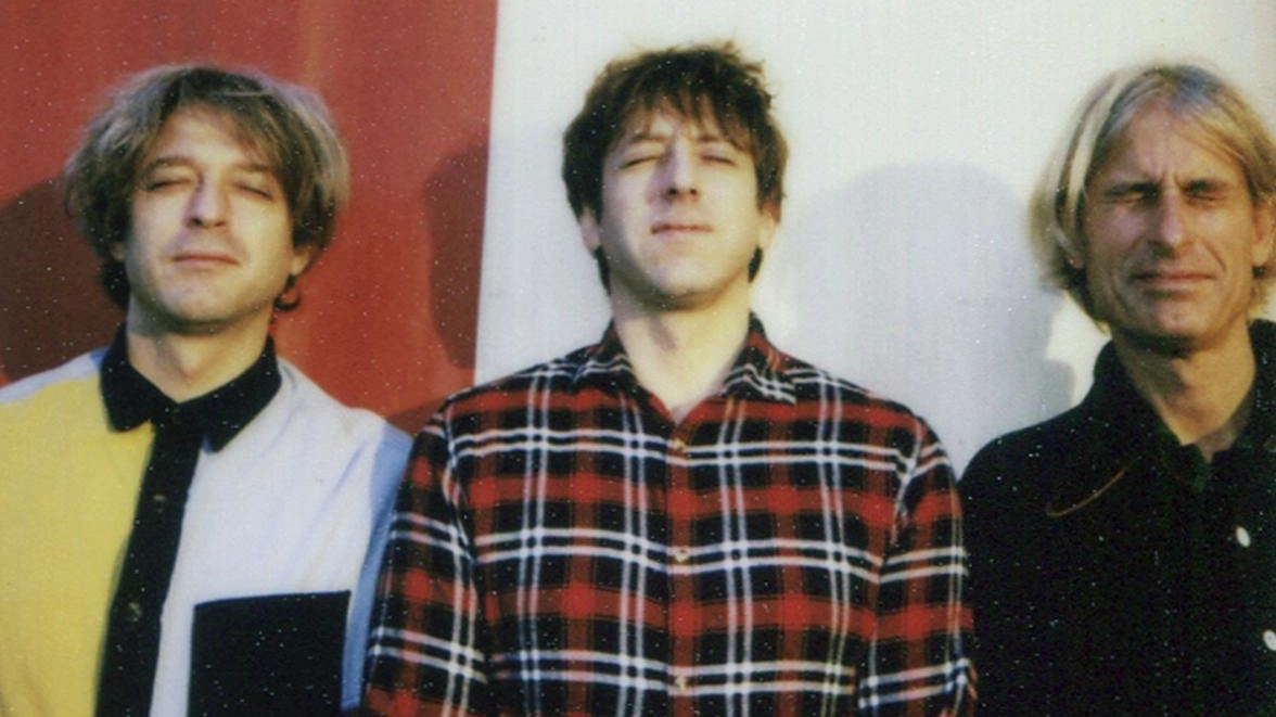 Denni, Cecco e Michi. Voce e chitarra, basso e. batteria degli Osaka Flu Denni, Cecco e Michi. Voce e chitarra, basso e. batteria degli Osaka Flu