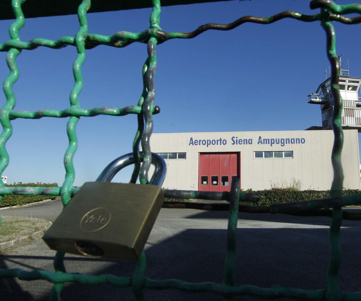 Aeroporto di Ampugnano: "Serve un confronto aperto" Aeroporto di Ampugnano: "Serve un confronto aperto"