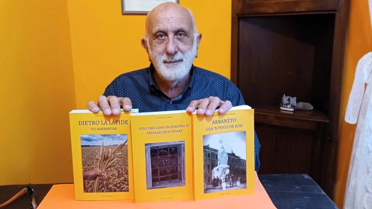 Alberto Incoronato con il volume che racconta un delitto di cento anni fa Alberto Incoronato con il volume che racconta un delitto di cento anni fa
