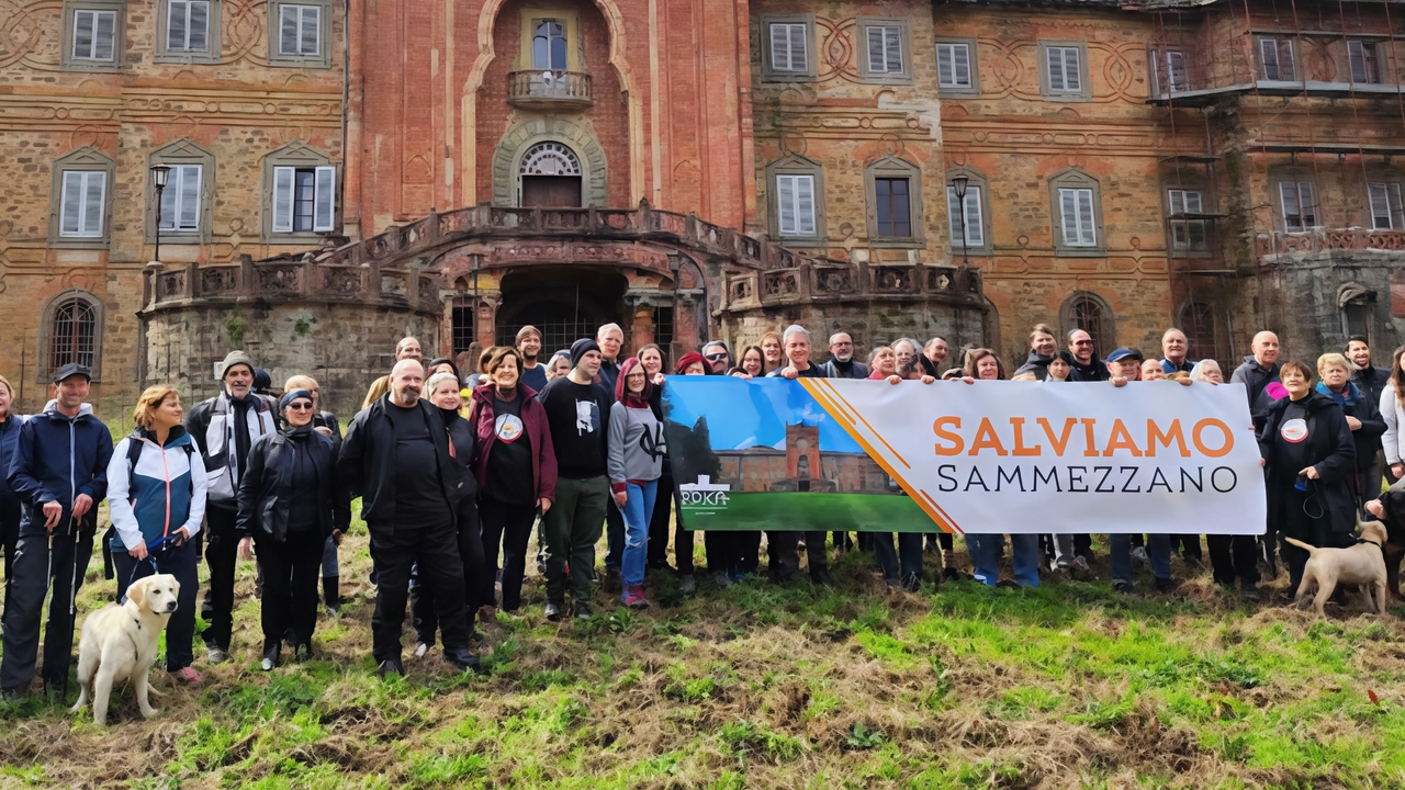 Uno dei tanti momenti di sensibilizzazione per salvare lo storico castello di Sammezzano Uno dei tanti momenti di sensibilizzazione per salvare lo storico castello di Sammezzano